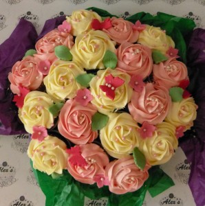 tanu giant cupcakes  (1018x1024)